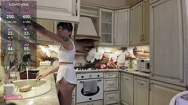 Mariella Adamss online show from 03.11.25