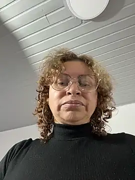 SheraHadee online show from 10.23.25