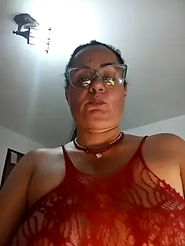 Snapshot of Eunice73 chatting on 01.04.25 Eunice73 online show from 01.04.25