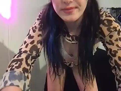 kittycatkendra online show from 12.14.24