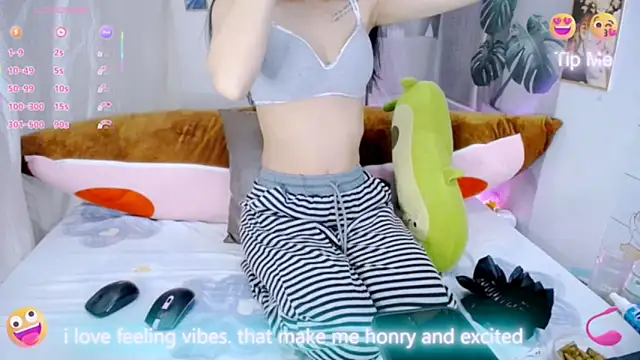 Ly   online show from 03.21.26