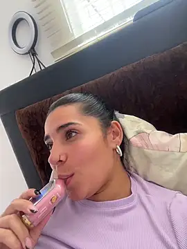 Meganmilk1 online show from 04.01.26