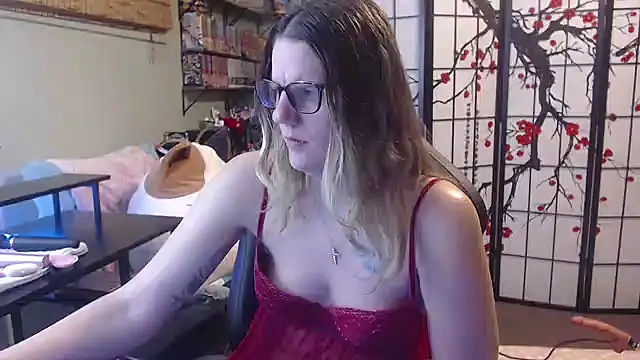 Sarahtineke online show from 03.15.26