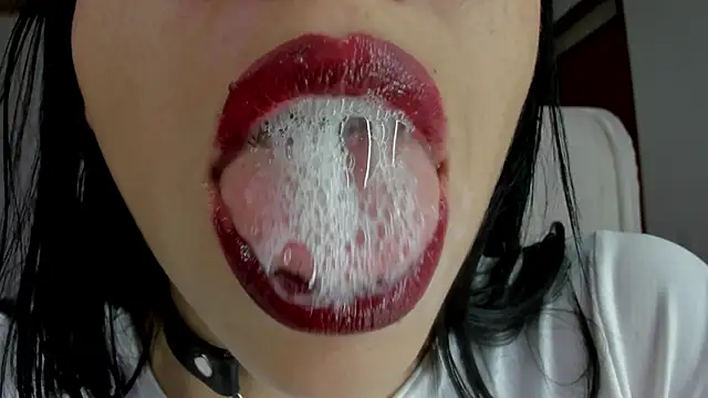 Snapshot of Katty_mouth chatting on 02.14.25 Katty mouth online show from 02.14.25