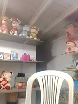 Snapshot of VivienAndClark chatting on 10.28.25 VivienAndClark online show from 10.28.25