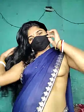 Snapshot of Luv_Adite20 chatting on 02.14.25 Luv Adite20 online show from 02.14.25