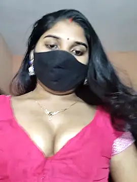 Snapshot of Luv_Adite20 chatting on 10.29.25 Luv Adite20 online show from 10.29.25