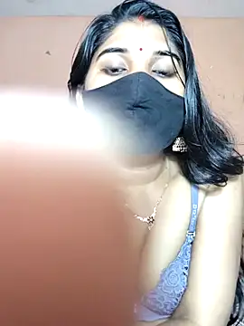 Snapshot of Luv_Adite20 chatting on 10.30.25 Luv Adite20 online show from 10.30.25