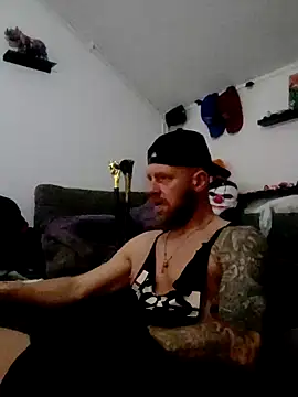 Snapshot of eltoulou chatting on 01.09.25 eltoulou online show from 01.09.25