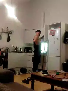 Snapshot of eltoulou chatting on 01.22.25 eltoulou online show from 01.22.25