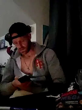 Snapshot of eltoulou chatting on 01.30.25 eltoulou online show from 01.30.25