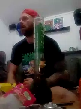 Snapshot of eltoulou chatting on 02.05.25 eltoulou online show from 02.05.25