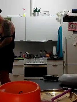 Snapshot of eltoulou chatting on 02.20.25 eltoulou online show from 02.20.25