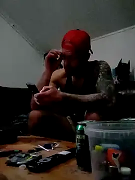 Snapshot of eltoulou chatting on 02.25.25 eltoulou online show from 02.25.25