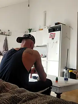 Snapshot of eltoulou chatting on 03.02.25 eltoulou online show from 03.02.25