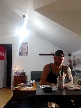 Snapshot of eltoulou chatting on 10.24.25 eltoulou online show from 10.24.25