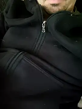 Snapshot of Picknick84 chatting on 09.26.25 Picknick84 online show from 09.26.25