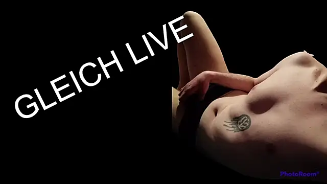 Snapshot of Markxen_cam chatting on 09.27.25 Markxen cam online show from 09.27.25