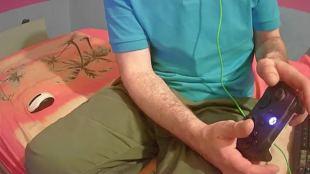 Snapshot of Markxen_cam chatting on 05.31.26 Markxen cam online show from 05.31.26