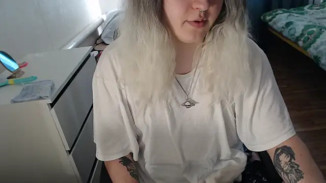 EvaMiron online show from 02.18.26