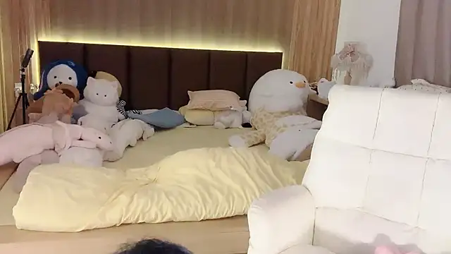 VIVIAN247 online show from 03.31.26