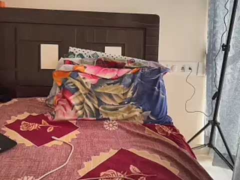 lovbombayduck11 online show from 02.18.25