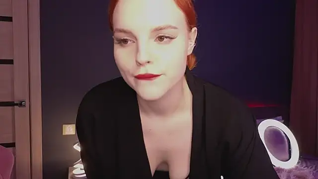 Snapshot of KristiRosee chatting on 01.24.25 KristiRosee online show from 01.24.25
