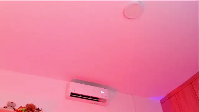 rose saenz online show from 10.10.25