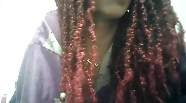 Snapshot of CaramelDipper chatting on 12.07.24 CaramelDipper online show from 12.07.24