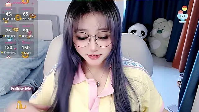Snapshot of Sweet-18wanwan chatting on 03.12.25 Sweet-18wanwan online show from 03.12.25