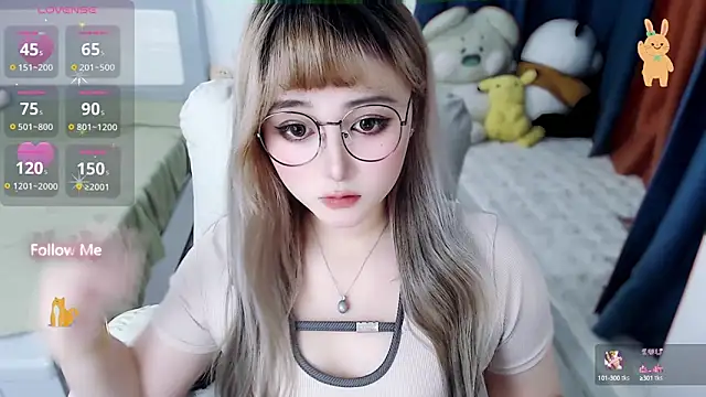 Snapshot of Sweet-18wanwan chatting on 09.30.25 Sweet-18wanwan online show from 09.30.25