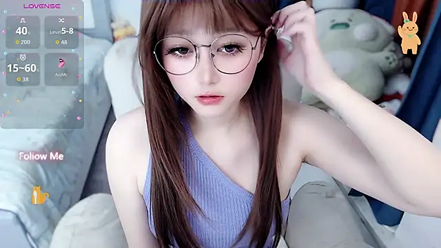 Snapshot of Sweet-18wanwan chatting on 04.21.26 Sweet-18wanwan online show from 04.21.26