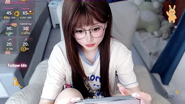 Snapshot of Sweet-18wanwan chatting on 06.06.26 Sweet-18wanwan online show from 06.06.26