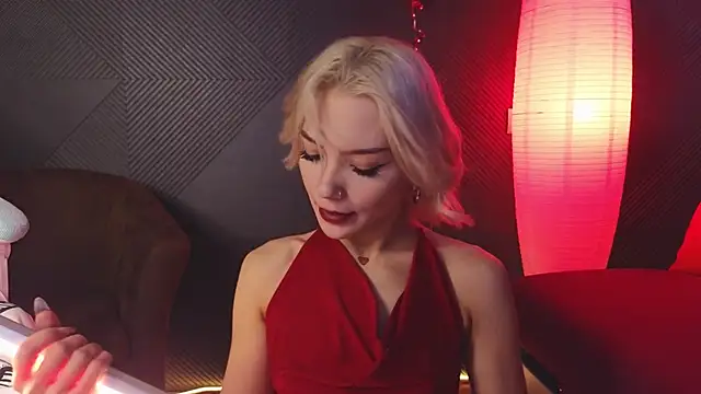 SandraBoyl online show from 02.25.25