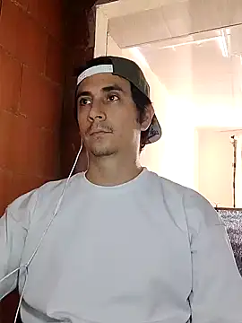 Snapshot of Rejy1992 chatting on 01.23.25 Rejy1992 online show from 01.23.25