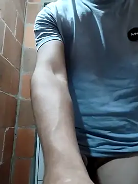 Snapshot of Rejy1992 chatting on 10.11.25 Rejy1992 online show from 10.11.25