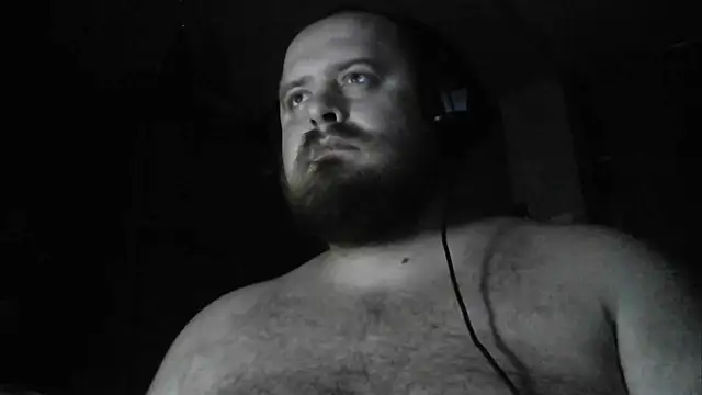 Snapshot of perversalus chatting on 12.29.24 perversalus online show from 12.29.24