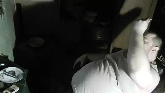 Snapshot of perversalus chatting on 02.25.25 perversalus online show from 02.25.25