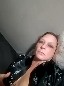 Everlyrose27 online show from 01.18.25