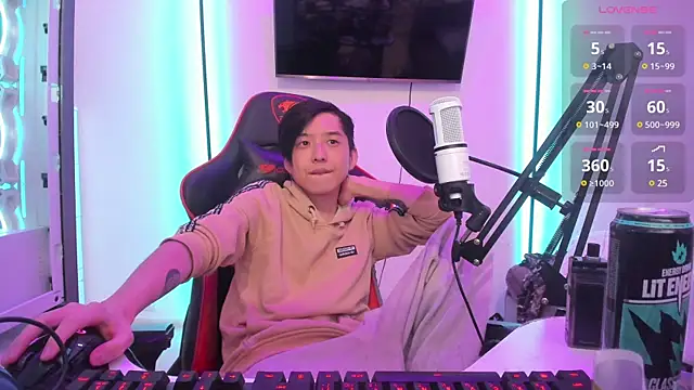 wexlee7 online show from 12.06.24