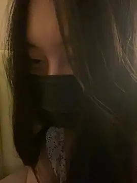 Snapshot of MEOW_MEO chatting on 03.17.25 MEOW MEO online show from 03.17.25