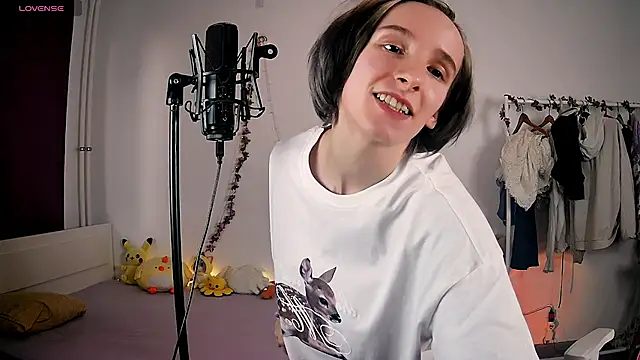 Violet Veliya online show from 03.21.25