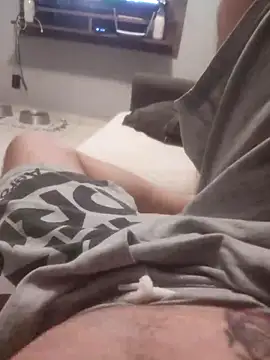 Snapshot of dredre1069 chatting on 12.05.25 dredre1069 online show from 12.05.25