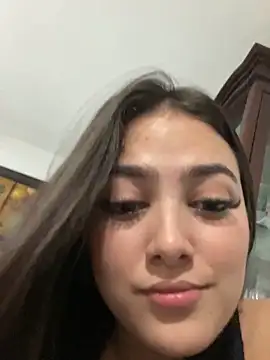 Snapshot of lili_turner chatting on 01.01.25 lili turner online show from 01.01.25