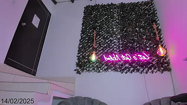 Brianna Stars online show from 02.15.25