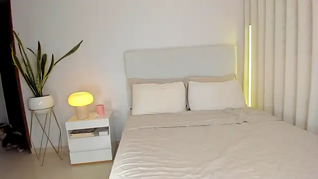 AndreaMartini online show from 04.04.26