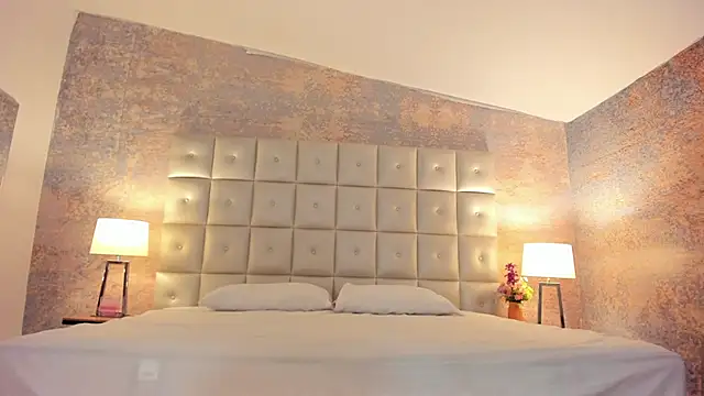 Lezy  online show from 03.25.26