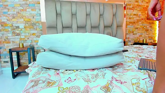 karla dunn online show from 02.24.25