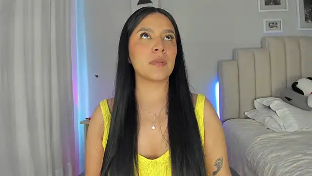 Snapshot of Gytha_davis chatting on 03.13.25 Gytha davis online show from 03.13.25