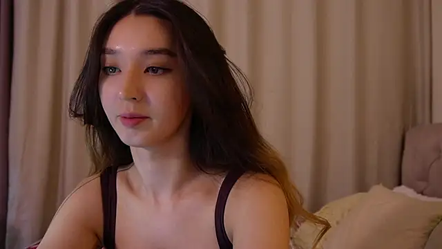 Snapshot of Sarasuo1 chatting on 12.16.24 Sarasuo1 online show from 12.16.24